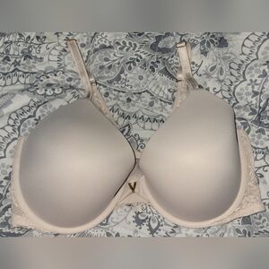 Victoria's‎ Secret Uplift Demi Bra 38DD